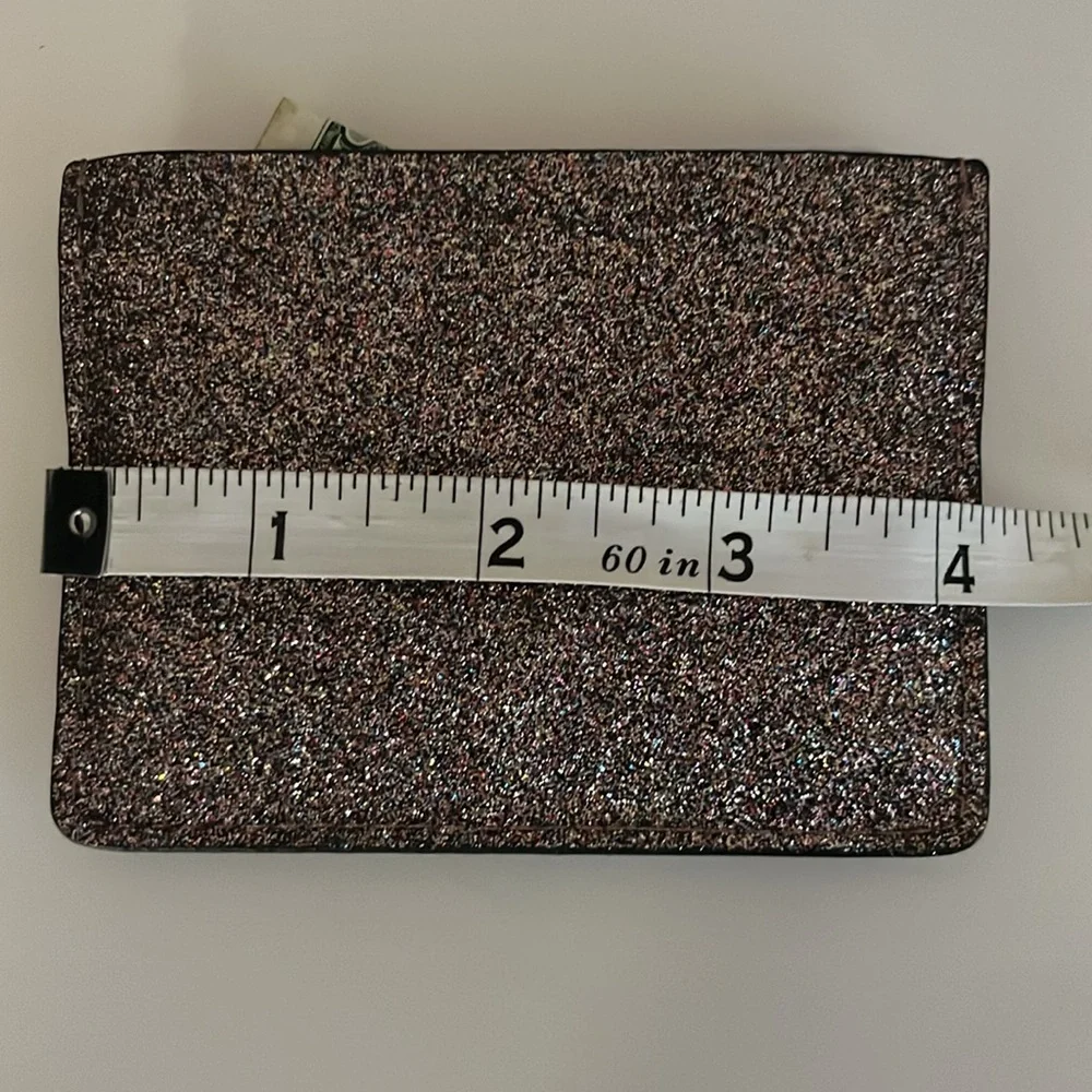 Card holder - Picture 3 of 5